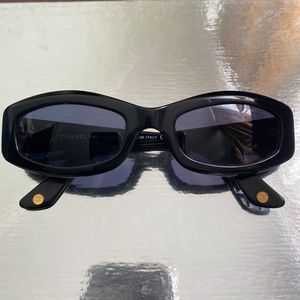Chanel sunglasses (vintage)